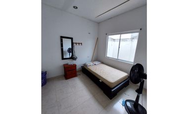 SE VENDE CASA DE DOS NIVELES EN BARRIO MOCARI