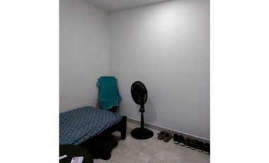 SE VENDE CASA DE DOS NIVELES EN BARRIO MOCARI