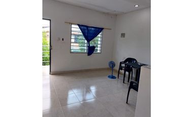 SE VENDE CASA DE DOS NIVELES EN BARRIO MOCARI