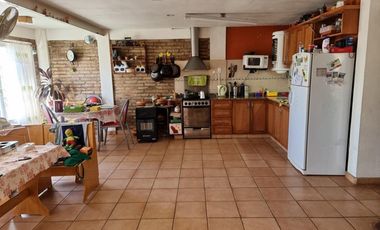 LINDA CASA EN VENTA EN CARLOS PAZ, EN BARRIO SOL Y RIO, A 4 CUADRAS DEL BALNEARIO.