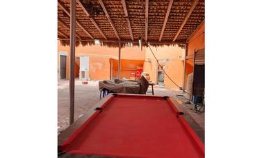 TERRENO EN VENTA 300 M 2 CENTRO EN ESQUINA 550 M 2 CONSTRUCCION