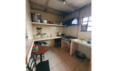 TERRENO EN VENTA 300 M 2 CENTRO EN ESQUINA 550 M 2 CONSTRUCCION