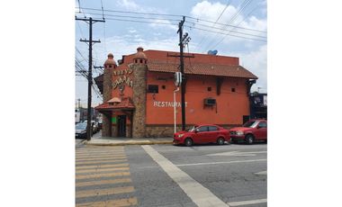 TERRENO EN VENTA 300 M 2 CENTRO EN ESQUINA 550 M 2 CONSTRUCCION