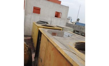 TERRENO EN VENTA 300 M 2 CENTRO EN ESQUINA 550 M 2 CONSTRUCCION