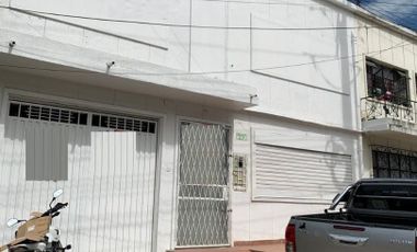 ARRIENDO CASA COMERCIAL EN ALARCON