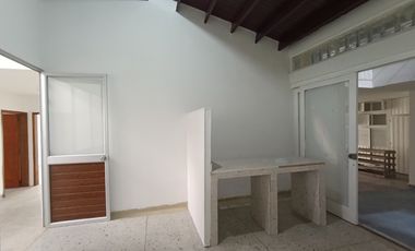 casa en arriendo en barrio blanco. Cod A20706
