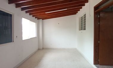 casa en arriendo en barrio blanco. Cod A20706