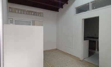 casa en arriendo en barrio blanco. Cod A20706