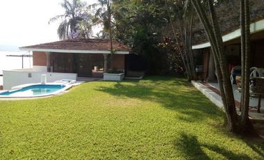 CASA EN RENTA EN TEQUESQUITENGO, A LA ORILLA DEL LAGO, POR DIA, POR FIN DE SEMANA, POR MES