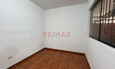 Venta De Duplex Tipo Casa Primer Piso  En Calle Cerrada En Los Cedros De Villa