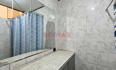 Venta De Duplex Tipo Casa Primer Piso  En Calle Cerrada En Los Cedros De Villa