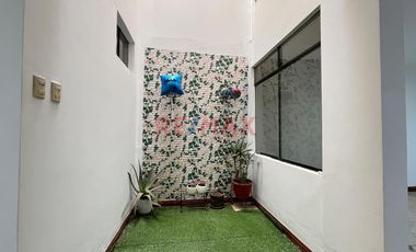 Venta De Duplex Tipo Casa Primer Piso  En Calle Cerrada En Los Cedros De Villa
