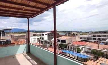 casa en venta en avenida las americas. Cod V31038