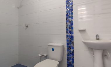 casa en venta en avenida las americas. Cod V31038