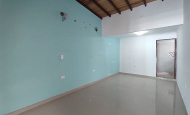 casa en venta en avenida las americas. Cod V31038