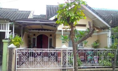 Rumah asri Cisaranten dekat soekarno hatta, ujung berung, kiara condong