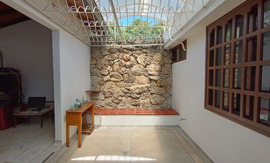 casa en venta en quinta bosch. Cod V29546