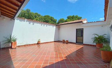 casa en venta en quinta bosch. Cod V29546