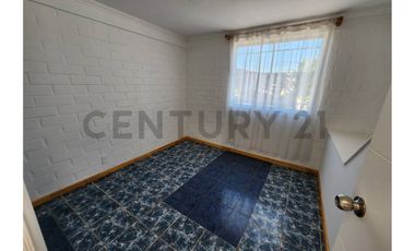 Oportunidad única! Casa con potencial comercial y excelente distribución