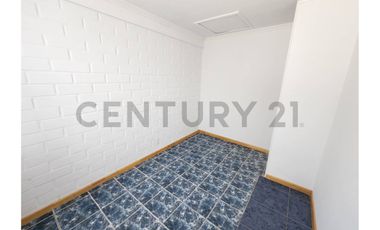 Oportunidad única! Casa con potencial comercial y excelente distribución