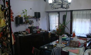 Vende:Chalet