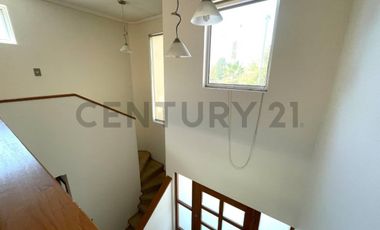 ARRIENDO LINDA Y AMPLIA PROPIEDAD ESTILO CHILENA EN SANTA ELENA CHICUREO NORTE