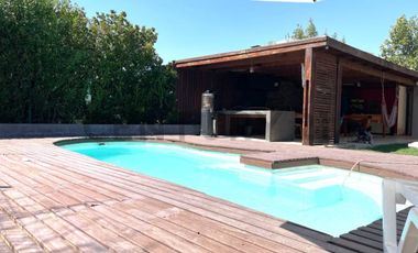 ARRIENDO LINDA Y AMPLIA PROPIEDAD ESTILO CHILENA EN SANTA ELENA CHICUREO NORTE