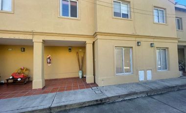 Duplex en venta en Ezpeleta Oeste