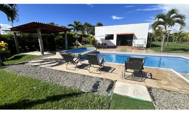 VENTA DE CASA CAMPESTRE EN MONTENEGRO, QUINDO, COLOMBIA