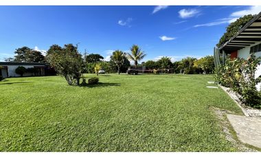 VENTA DE CASA CAMPESTRE EN MONTENEGRO, QUINDO, COLOMBIA