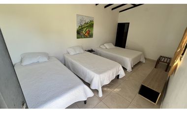 VENTA DE CASA CAMPESTRE EN MONTENEGRO, QUINDO, COLOMBIA