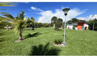 VENTA DE CASA CAMPESTRE EN MONTENEGRO, QUINDO, COLOMBIA