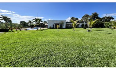 VENTA DE CASA CAMPESTRE EN MONTENEGRO, QUINDO, COLOMBIA