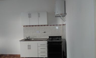 LA TABLADA -ASAMBLEA AL 2700 -  VENTA -DEPARTAMENTO DE  3 AMBIENTES