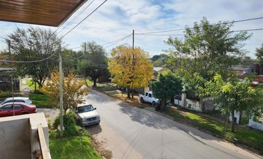 Excelente Casa 4 Ambiente Primer Piso En Venta