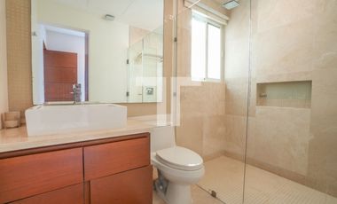 Casa en renta Isla Victoria de 3 recámaras en Isla Dorada Zona Hotelera Cancún