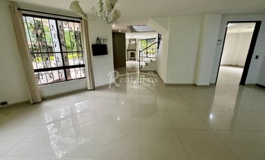 comercial (casa para comercio) en arriendo en alcazares. Cod A777032