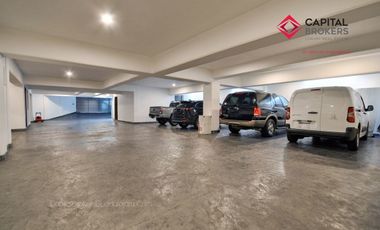 Casa en Venta de Lujo en Puerta de Hierro con Elevador y Cine