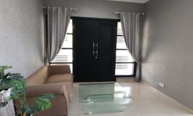Rumah Hook 2 Lantai Central Park A.Yani