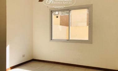 Departamento en VENTA 2 ambientes con patio - SOLARES DE Moreno 3