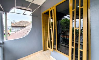 Rumah LT 184 SHM 7 Menit ke Kebayoran Park Mall Siap KPR  J-42274