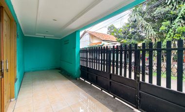 Rumah LT 184 SHM 7 Menit ke Kebayoran Park Mall Siap KPR  J-42274