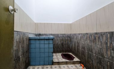 Rumah LT 184 SHM 7 Menit ke Kebayoran Park Mall Siap KPR  J-42274