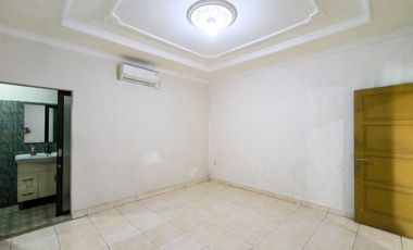 Rumah LT 184 SHM 7 Menit ke Kebayoran Park Mall Siap KPR  J-42274