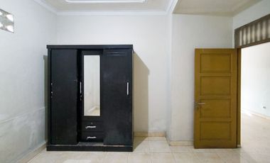 Rumah LT 184 SHM 7 Menit ke Kebayoran Park Mall Siap KPR  J-42274