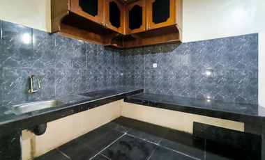 Rumah LT 184 SHM 7 Menit ke Kebayoran Park Mall Siap KPR  J-42274