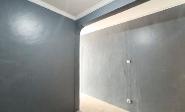 Rumah LT 184 SHM 7 Menit ke Kebayoran Park Mall Siap KPR  J-42274