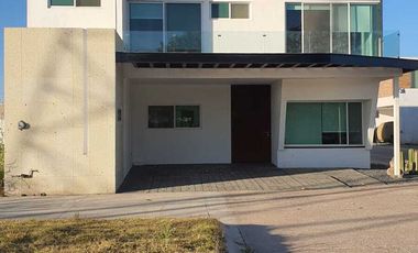 CASA EN VENTA DELLA TERRA AL NORTE