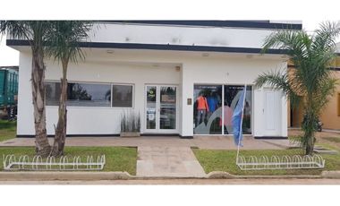 Vendo Gimnasio con Departamento, en Caseros Entre Ríos.