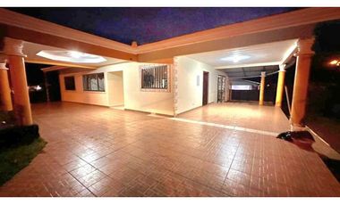 VENDO CASA DE SEGUNDA EN SAN PABLO